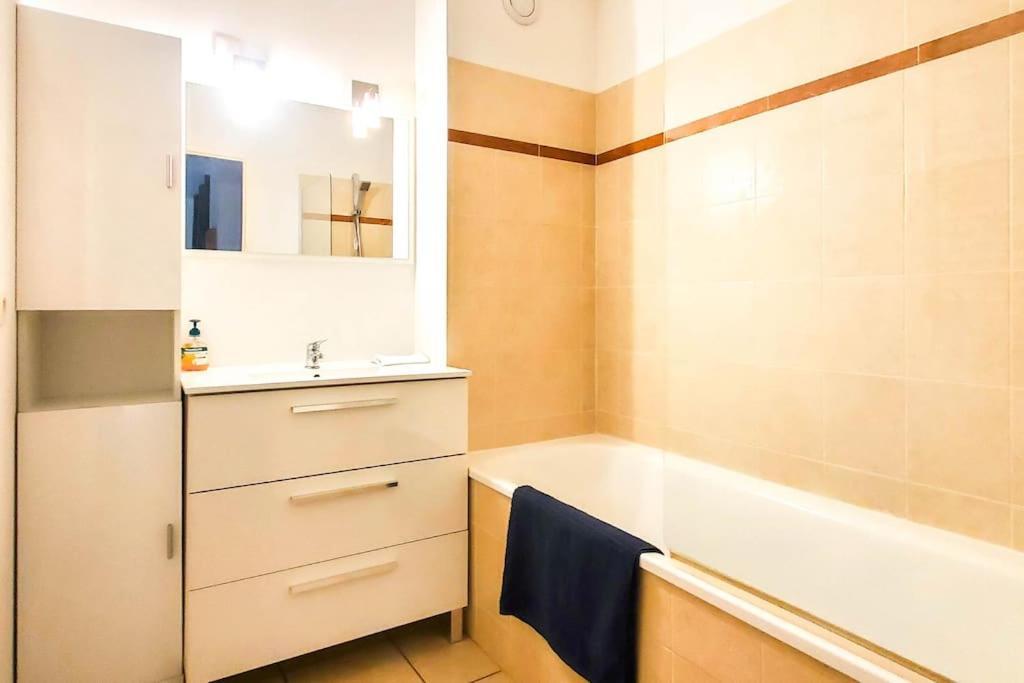 *Le Carpe Diem, Appartement 2 Chambres, Piscine, 2 Parking, Clim* Montpellier Extérieur photo
