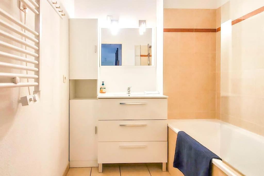 *Le Carpe Diem, Appartement 2 Chambres, Piscine, 2 Parking, Clim* Montpellier Extérieur photo